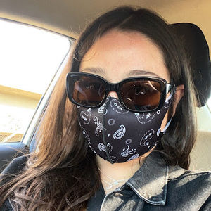 Meet your Posher, Julia